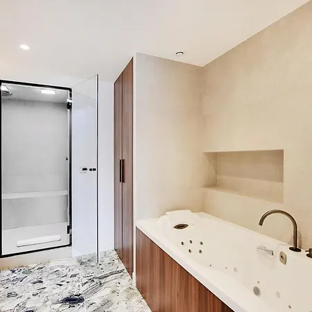 A Refined 3br 3ba In Trocadero - Tour Eiffel *